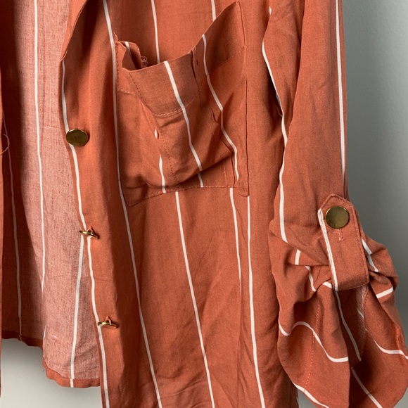 Striped shirt with gold buttons - Picture 3 of 7